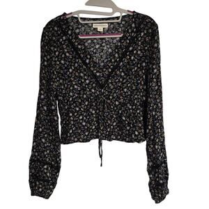 Women's Aeropostale Black & Blue Floral V-Neck Long Sleeve Crop Top | Size Small